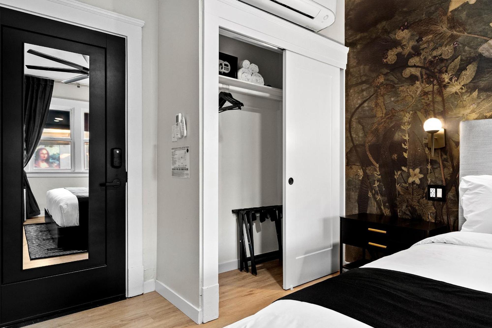 Hotel Zindel San Diego Extérieur photo